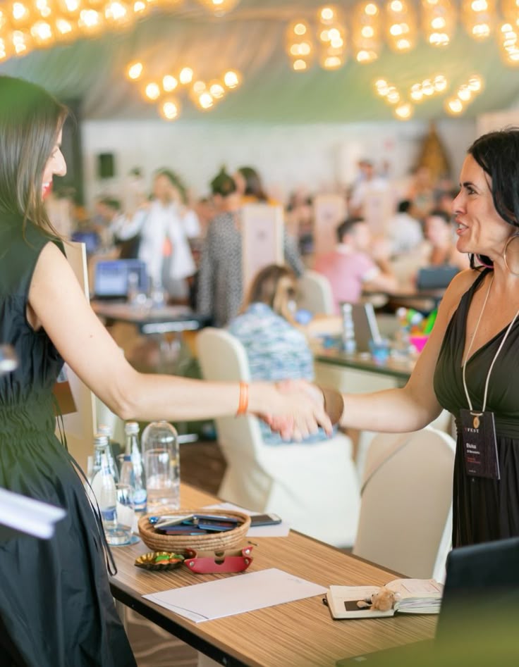 event planner có xu hướng chấp nhận mọi yêu cầu